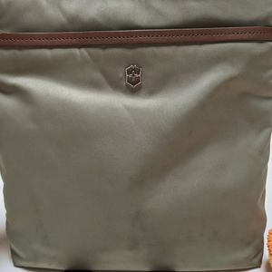 Victorinox nylon travel crossbody bag